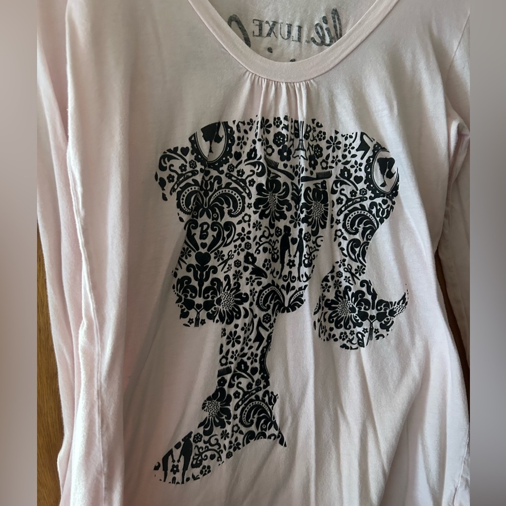 BARBIE!!  pale pink Patricia Field tshirt, designed for Mattel in 2007.  SIZE M